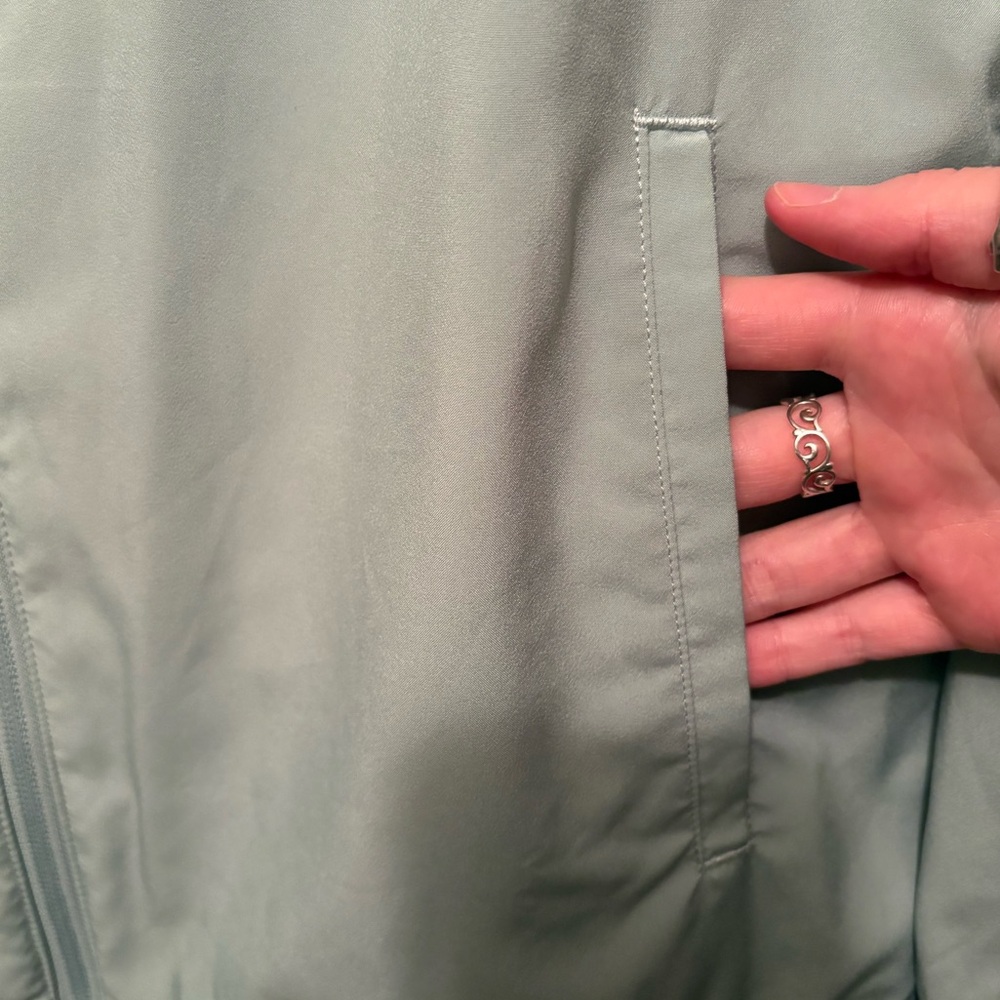 Adidas Women’s Golf Jacket - Picture 5 of 7